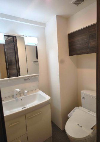 ジェノヴィア四谷三丁目グリーンヴェール10階 内観