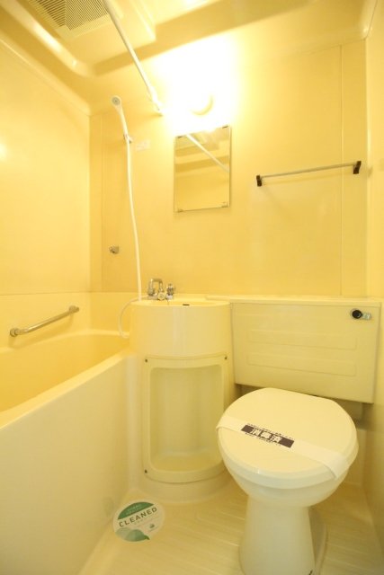 ハイタウン明大前2階 お風呂