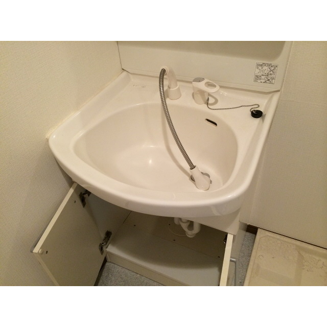 アンプルール フェール 梓 内観