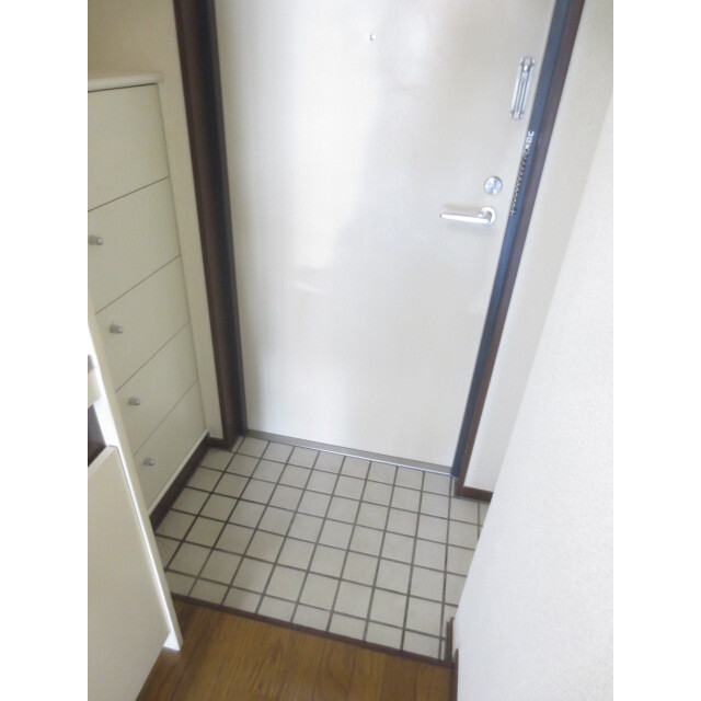 シティフラット25 玄関