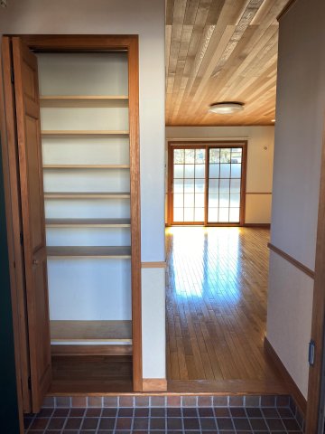 カーサ　アル・マーレ弐番館 過ごしやすい室内です