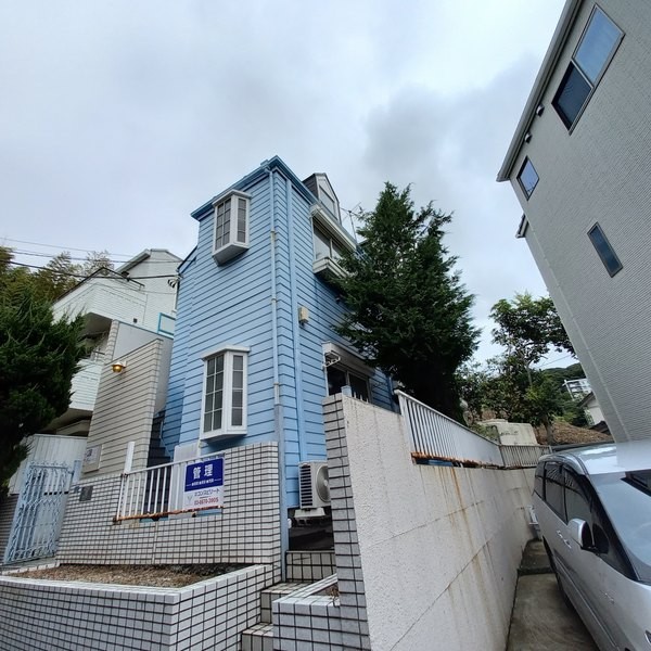 スカイピア磯子201号室 エントランス