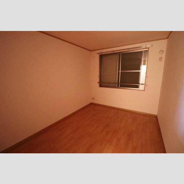 シャルム中尾　ⅠA号室 二階　洋室6.5帖