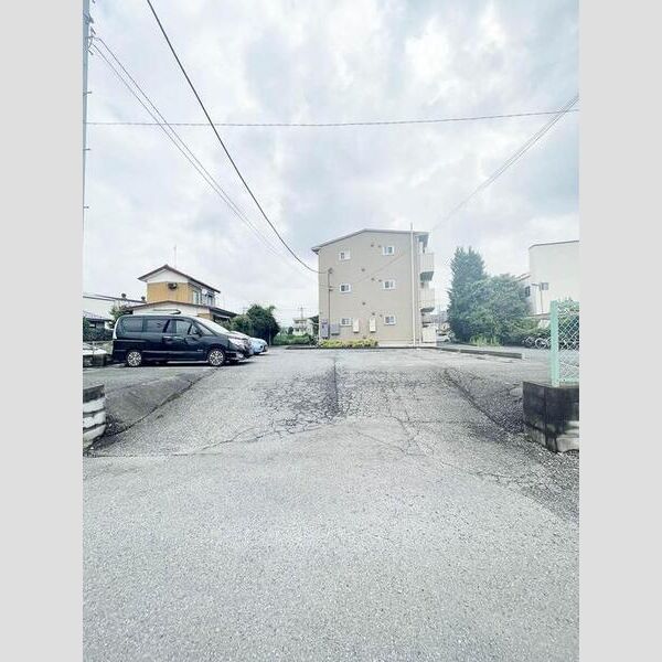 ベル八潮 駐車場