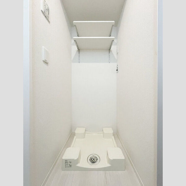 レイク・エスポワ 室内洗濯機置き場