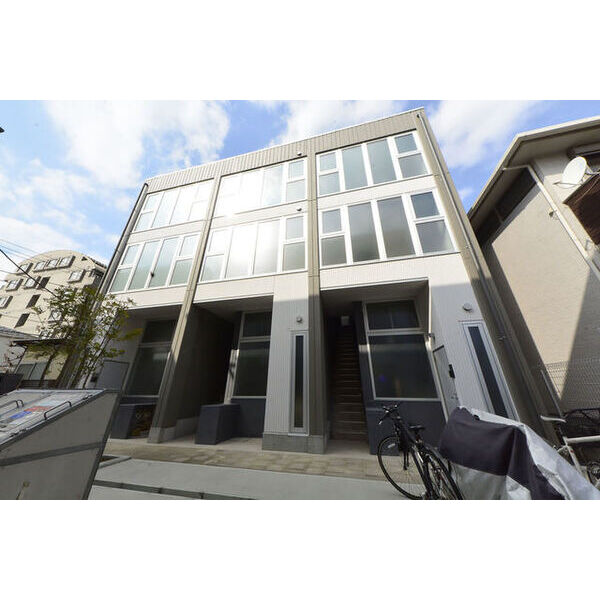 サリースマイル参番館 外観