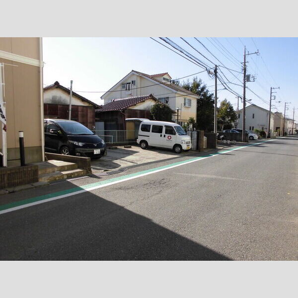 ヒルズ・ランドアイ 駐車場