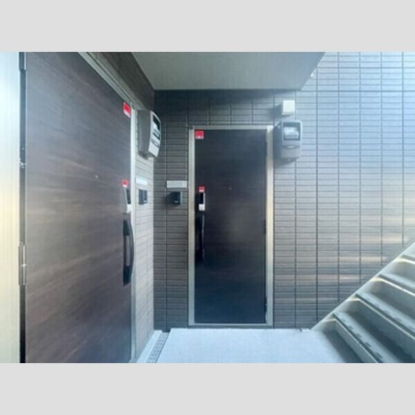 エムスクエア205号室 玄関