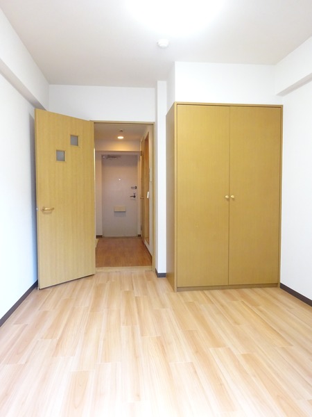 ロイヤルアメニティー南馬込504号室 リビング