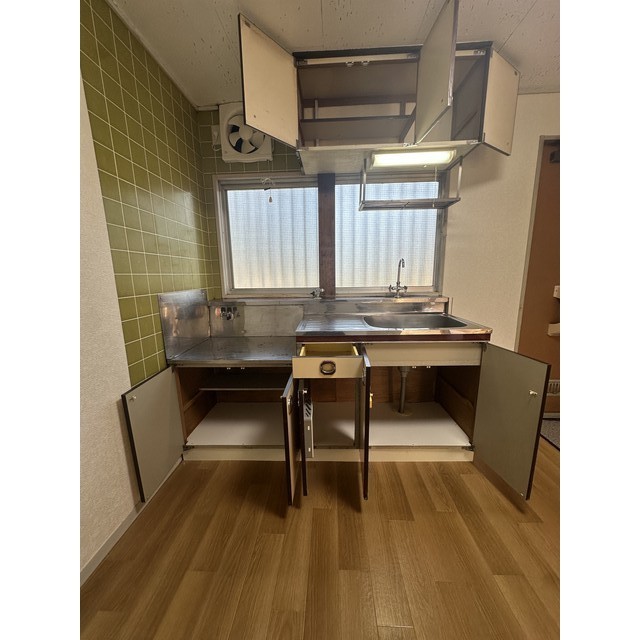 コーポ緑ヶ丘A棟205号室 キッチン