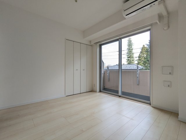 エムジー目黒駅前0303号室 リビング