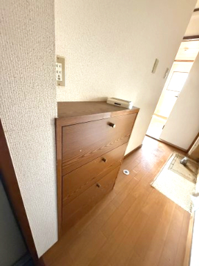 サニーヒル305号室 クリーニング前の写真です