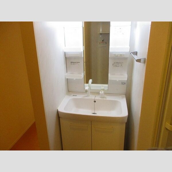 とまり木 洗髪洗面化粧台