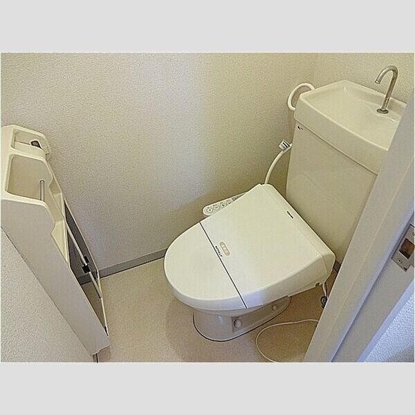 スターハイツ　AB 温水洗浄暖房便座