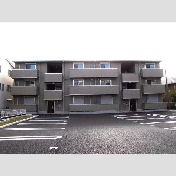 エミネンス 駐車場