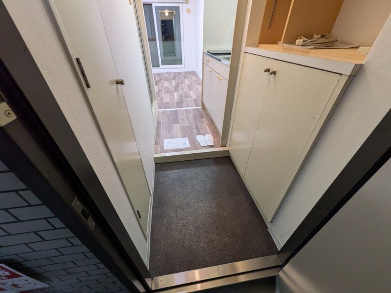 サングレイス星川4階 玄関