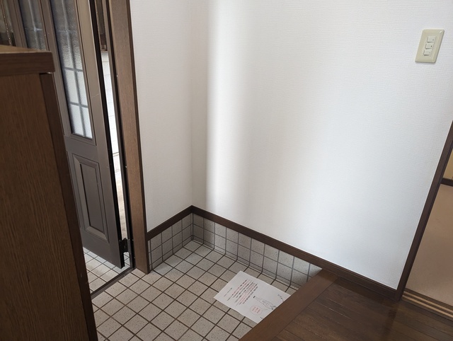 用田テラスＢ棟 玄関