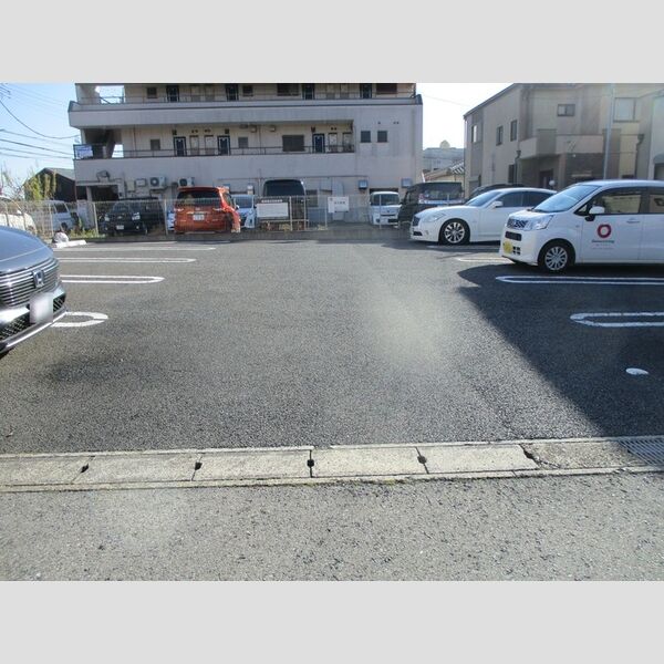 シルクスクエア 駐車場