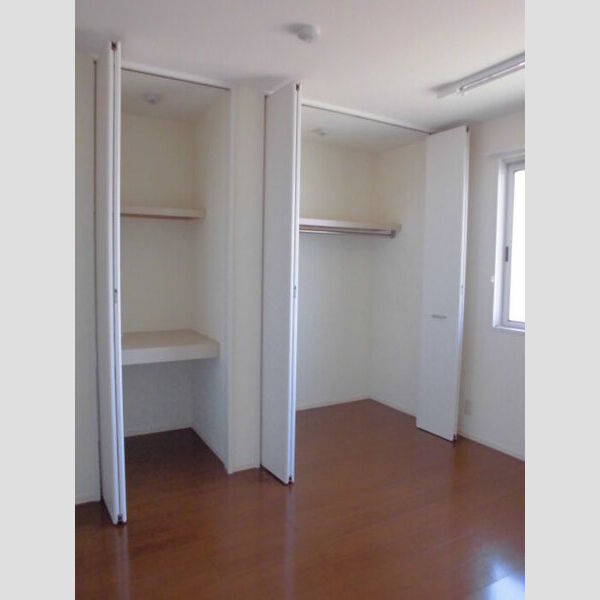 ブライトコート303号室 物入/クローゼット
