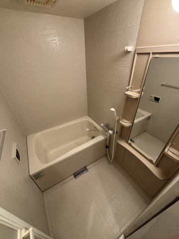 リファインドシーンⅡ0101号室 ※別号室の参考写真です(現況優先)