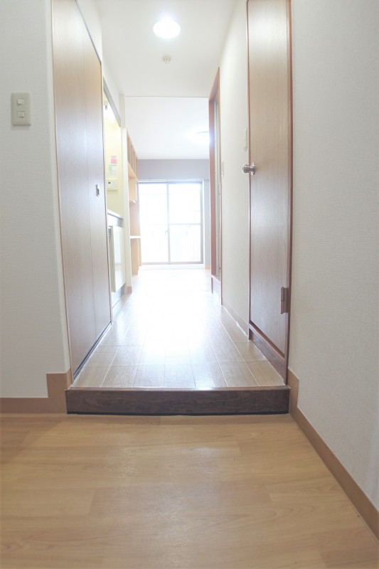 T’s garden都筑ふれあいの丘2階 玄関