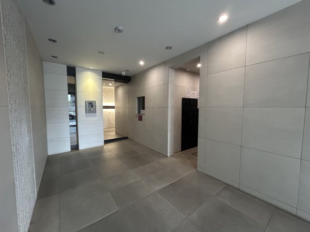 レグゼ王子神谷302号室 ロビー