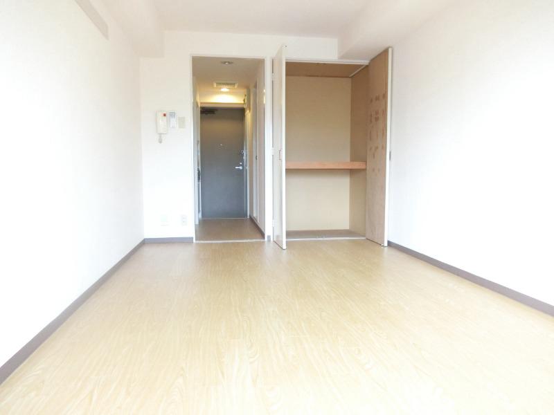 イーストアベニュー4階 ※同タイプの違うお部屋のお写真です。