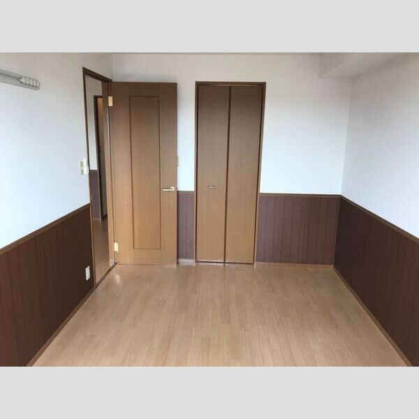 フォンティーヌ国分寺台302号室 洋室②