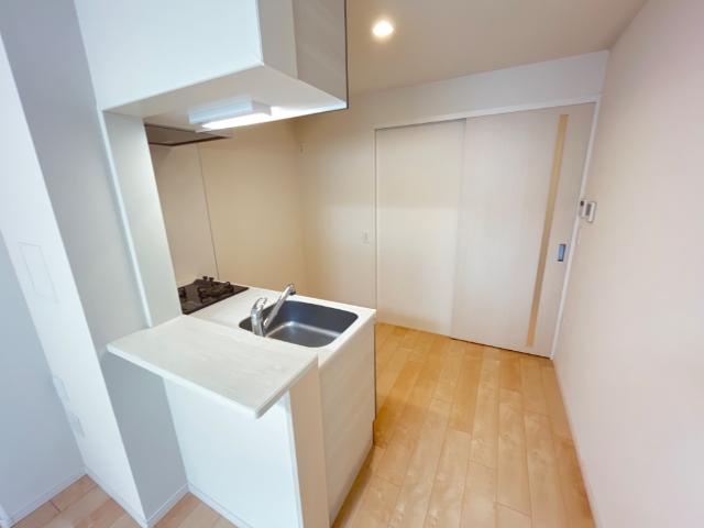 エルヴァス305号室 カウンターキッチン