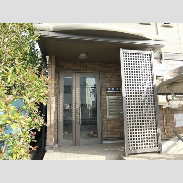 アゼリア エントランス