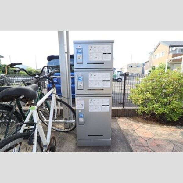 グリーンヴィラ カラビナ　N 宅配ボックス