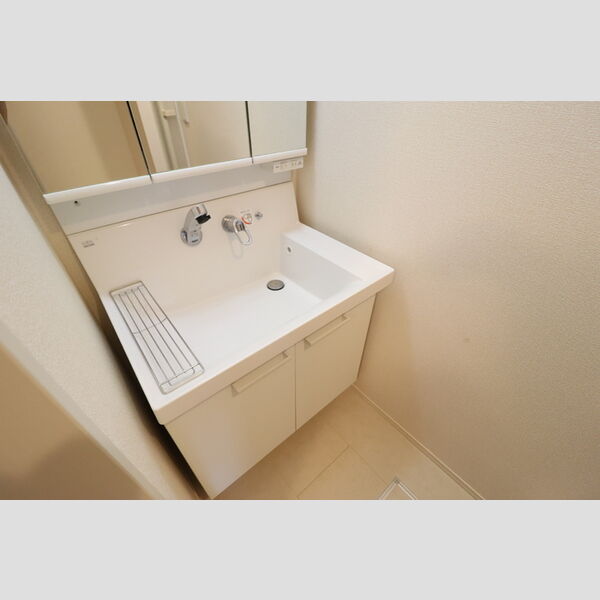 ステアヒルズⅡ 洗髪洗面化粧台