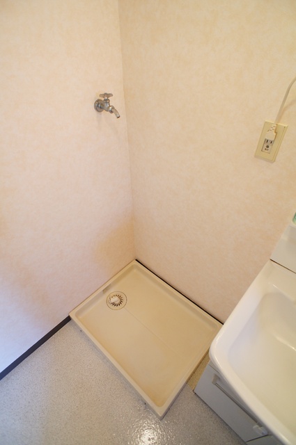 アネックス本郷 防水板（脱衣所に設置してあるので、生活導線も便利です♪）