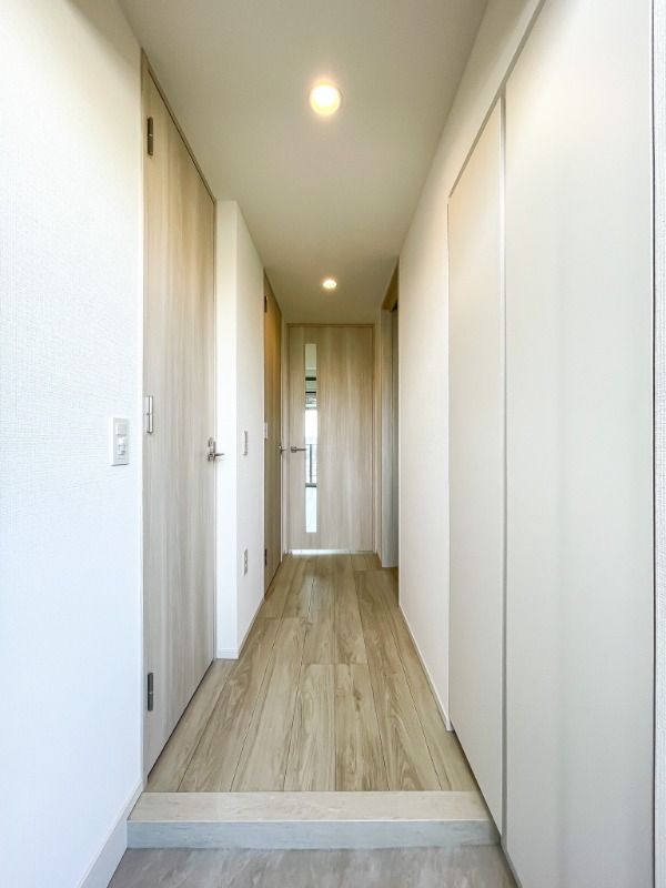 ドゥーエ王子神谷7階 玄関