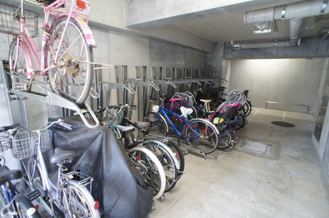 Ａｌｔａｉｒ　Ｃｒｅａ0403号室 自転車置き場