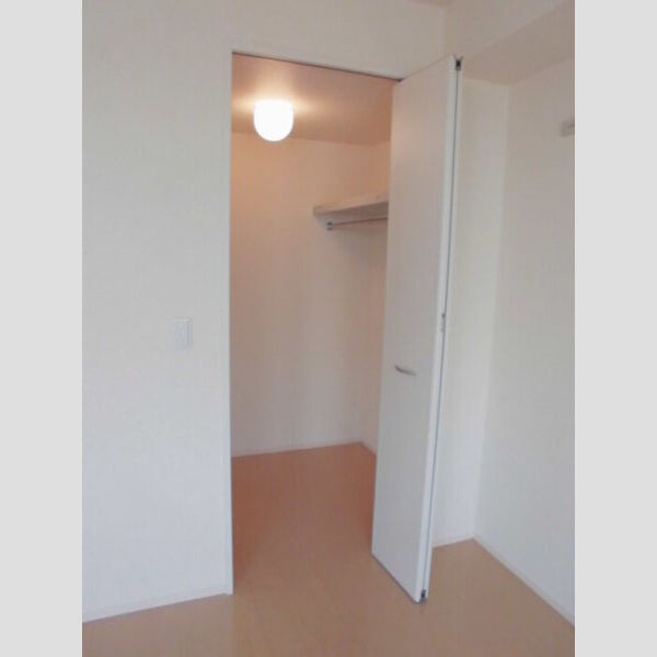 Erdbeere ウォークインクローゼット