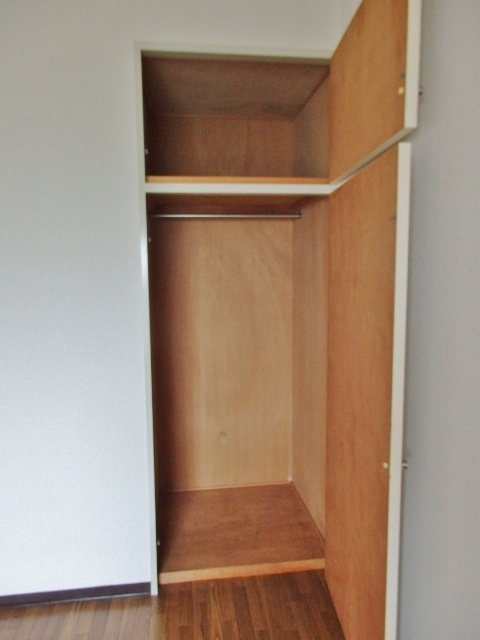 ヴィラむさしの0202号室 収納