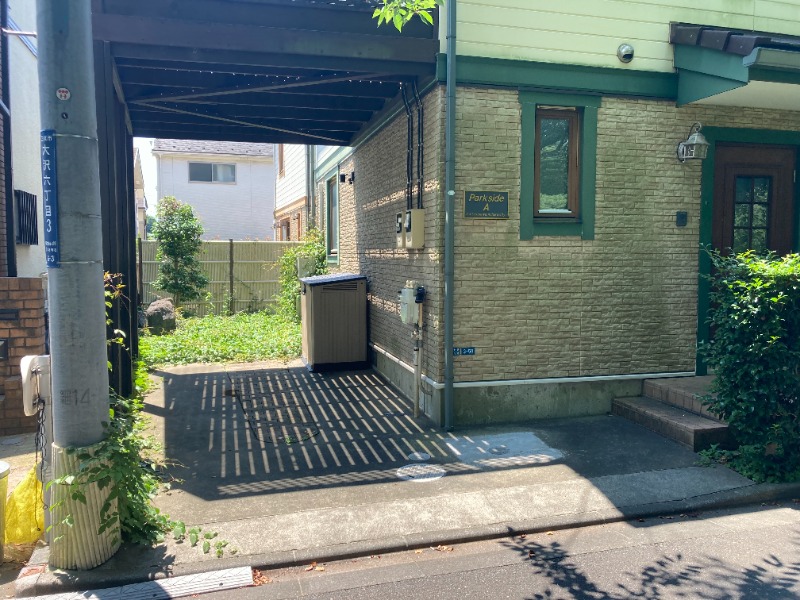 Parkside 駐車場