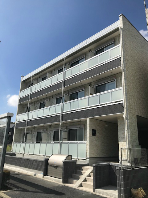 リブリ・ソレアード3階 外観