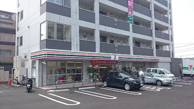 フォレ・ヴィクトワール セブンイレブンまで10ｍ