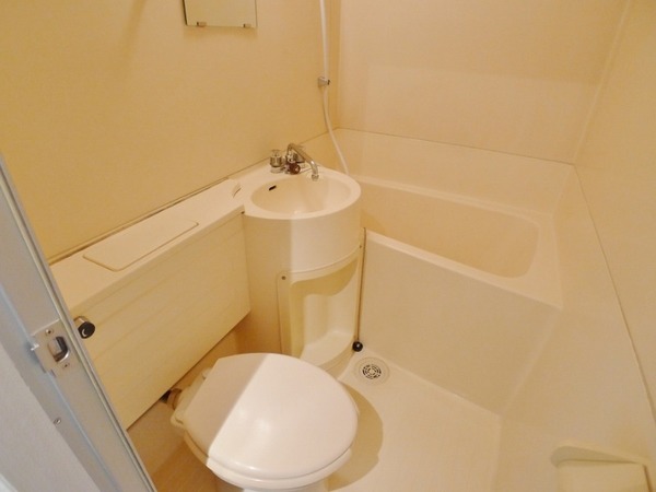 ジュネパレス新松戸第7402号室 お風呂