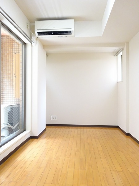 パレ・ホームズ大岡山 リビング