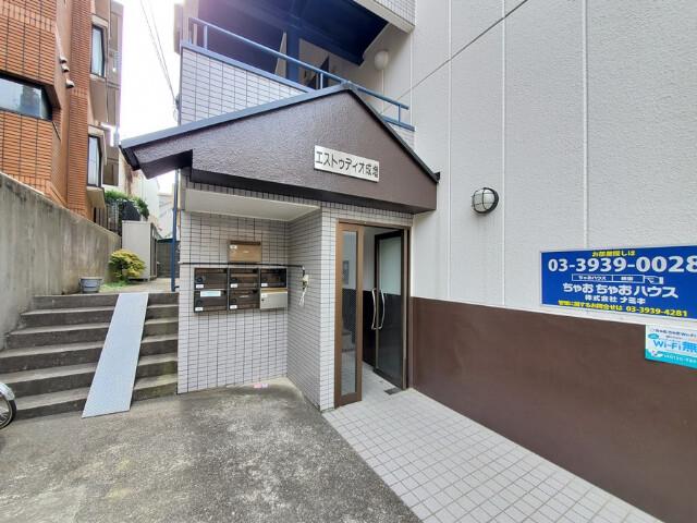 エストゥディオ成増 エントランス