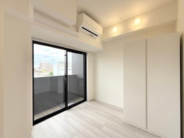 エレミ本蓮沼5階 リビング