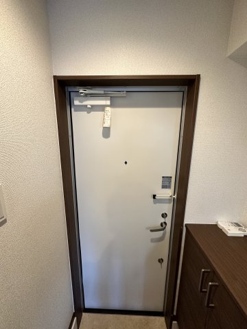 Felice辻堂105号室 玄関