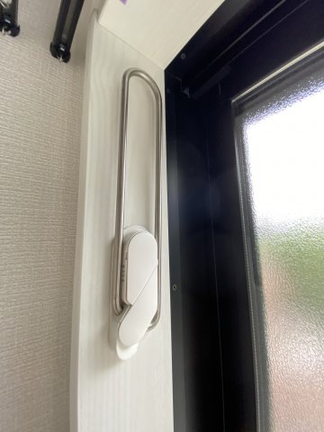 ベイルーム横浜上星川103号室 室内物干しで雨の日も干せます！浴室には浴室乾燥機も付いてます♪