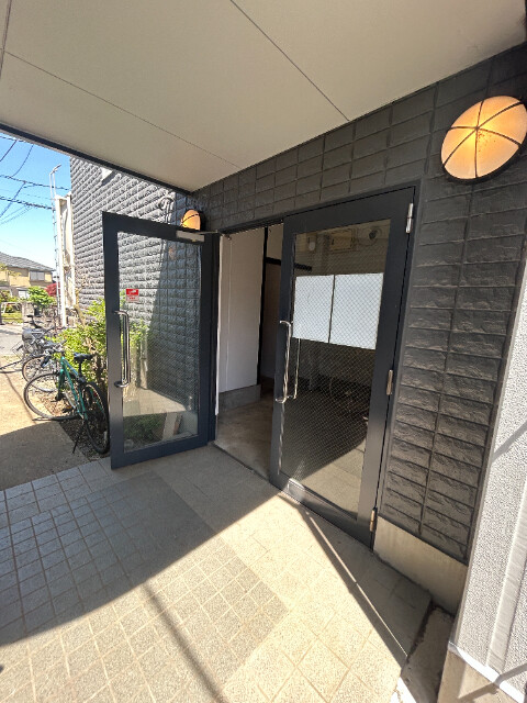 クロノス霞が関South エントランス広々♪