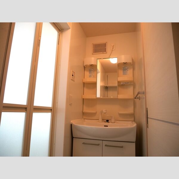 グランドュール302号室 洗面