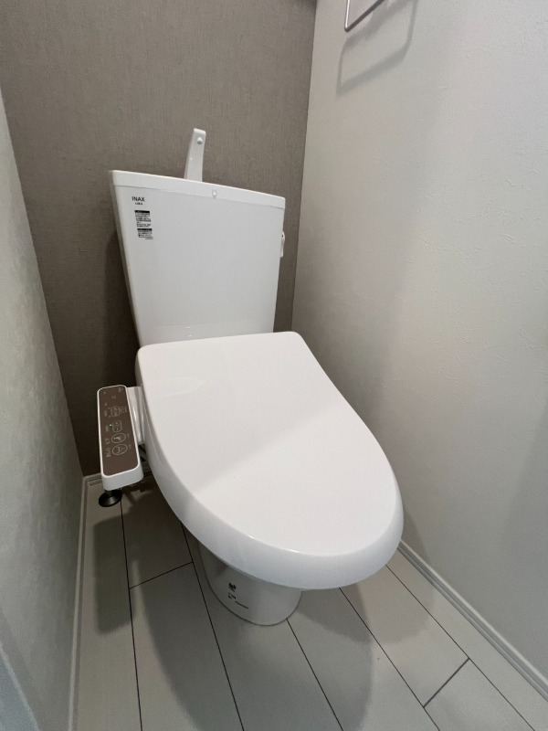 オーブリオン白金5階 トイレ