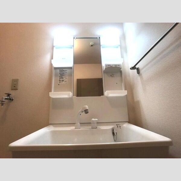 トマトノワ 洗髪洗面化粧台